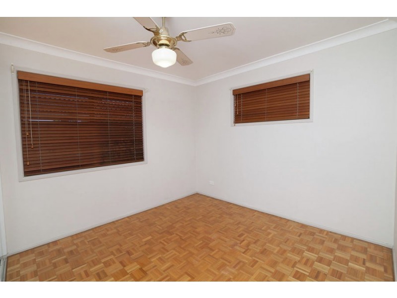 30 Prunda Parade, Raceview QLD 4305