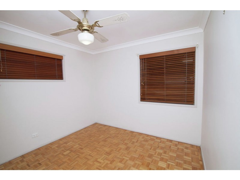 30 Prunda Parade, Raceview QLD 4305