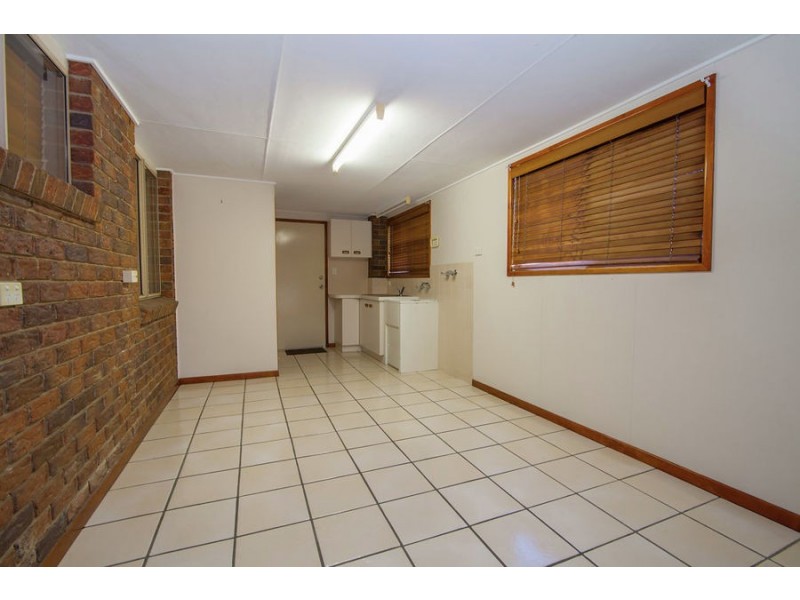 30 Prunda Parade, Raceview QLD 4305