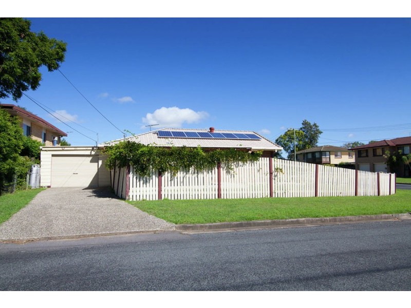 30 Prunda Parade, Raceview QLD 4305
