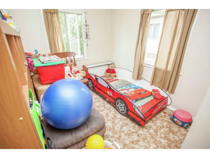 54 Frederick Street, Eastern Heights QLD 4305