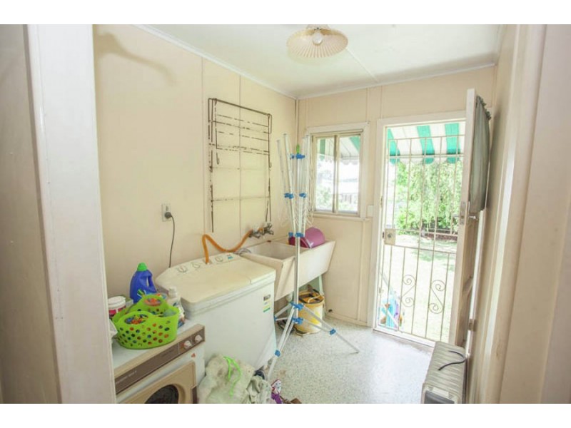 54 Frederick Street, Eastern Heights QLD 4305