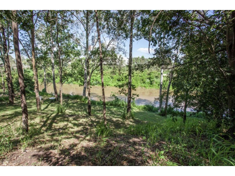 3 Macgregor Street, Woodend QLD 4305