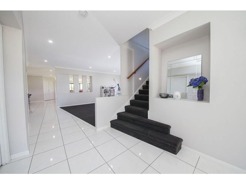 30 Waterfront Drive, Karalee QLD 4306