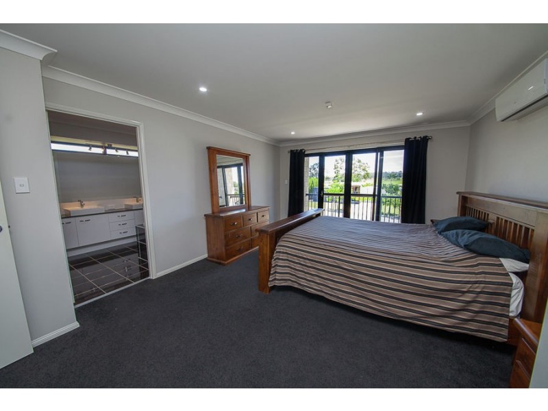 30 Waterfront Drive, Karalee QLD 4306