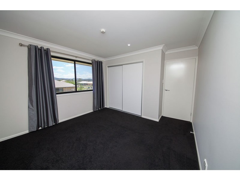 30 Waterfront Drive, Karalee QLD 4306