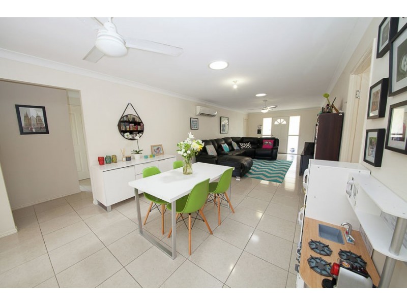 32 Chalmers Place, North Ipswich QLD 4305