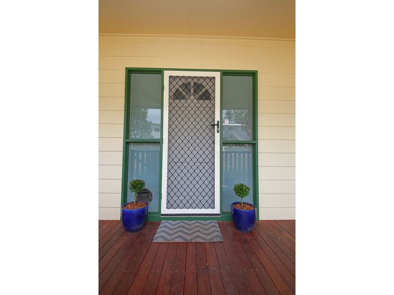 32 Chalmers Place, North Ipswich QLD 4305