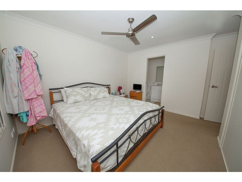 2/10 Belle Court, Redbank QLD 4301