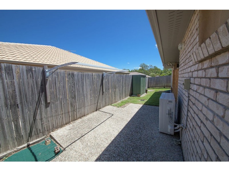2/10 Belle Court, Redbank QLD 4301