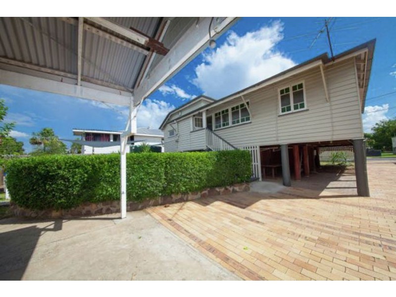 6 Shine Street, One Mile QLD 4305