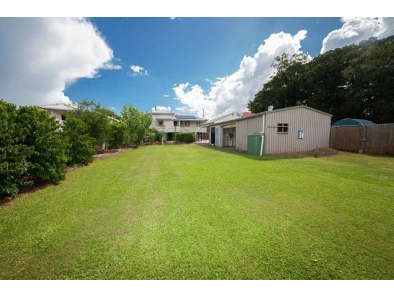 6 Shine Street, One Mile QLD 4305