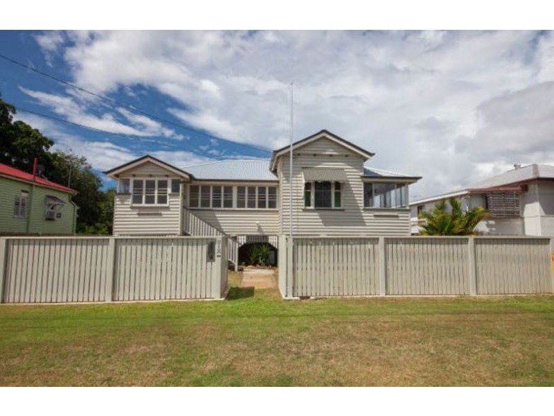 6 Shine Street, One Mile QLD 4305