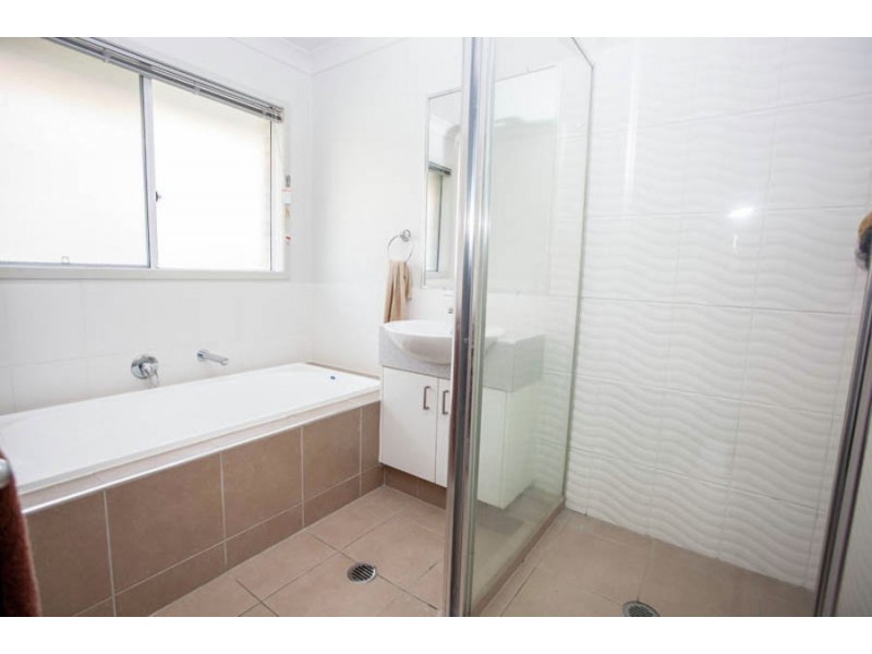 17 Scottsdale Street, Raceview QLD 4305