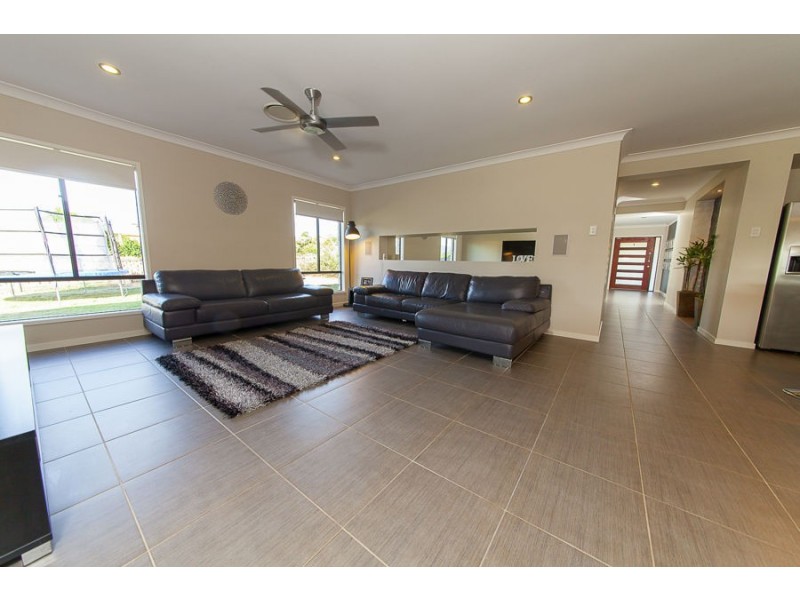 1 Waterlilly Drive, Karalee QLD 4306