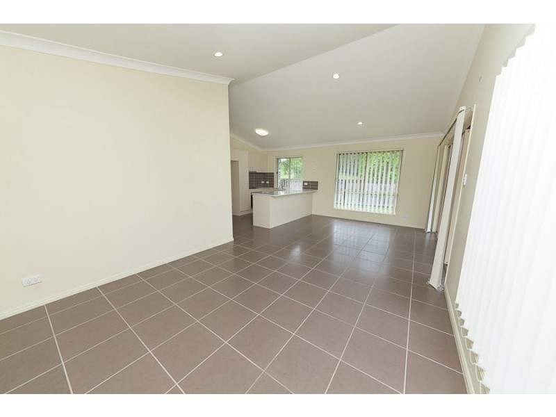 2 Sarah Close, Redbank Plains QLD 4301