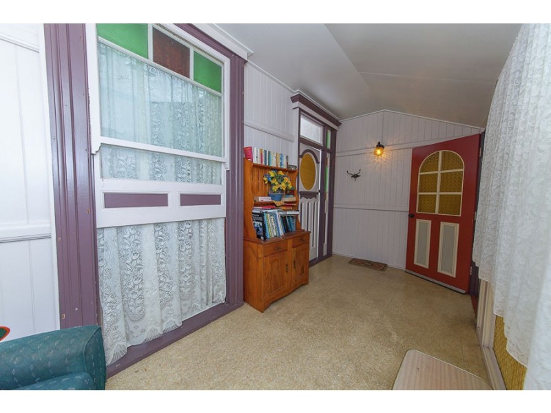 21 Waterworks Road, North Ipswich QLD 4305