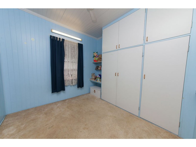 21 Waterworks Road, North Ipswich QLD 4305