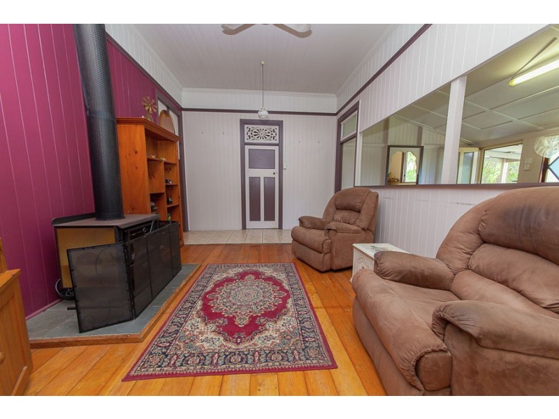 21 Waterworks Road, North Ipswich QLD 4305