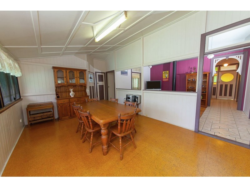 21 Waterworks Road, North Ipswich QLD 4305