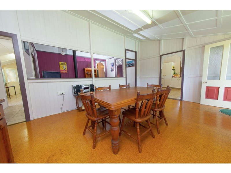 21 Waterworks Road, North Ipswich QLD 4305