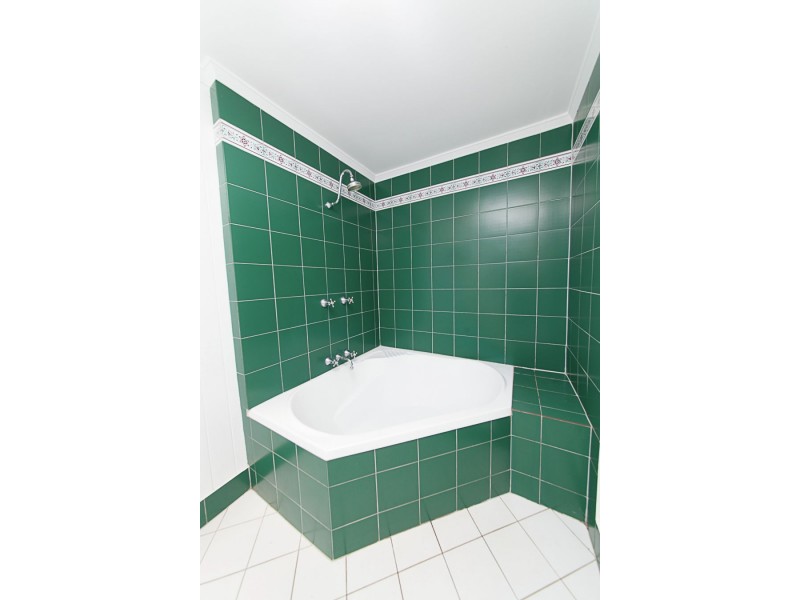 21 Waterworks Road, North Ipswich QLD 4305