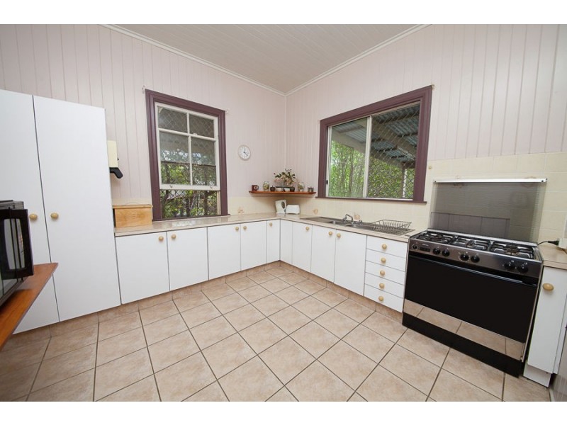 21 Waterworks Road, North Ipswich QLD 4305