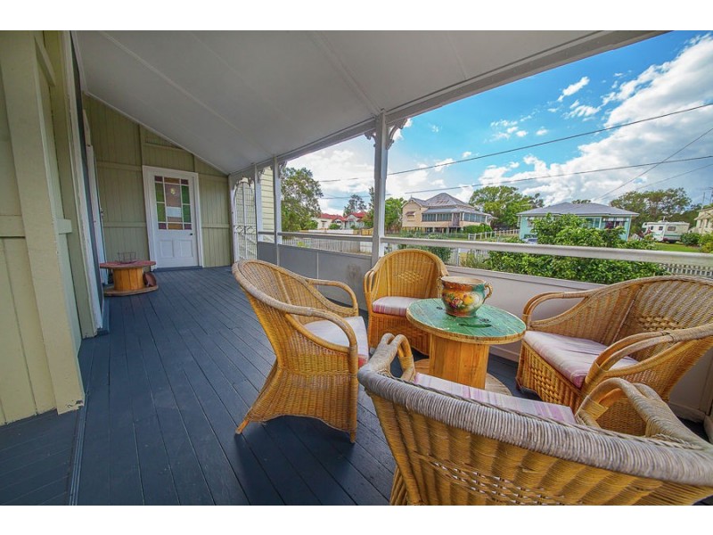 12 Thurso Street, North Booval QLD 4304