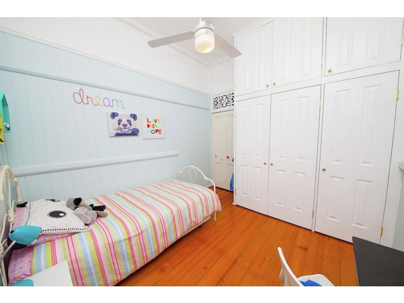 12 Thurso Street, North Booval QLD 4304