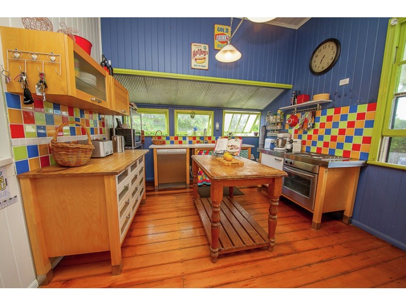 12 Thurso Street, North Booval QLD 4304