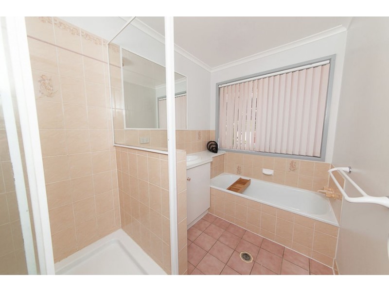 4 Greacen Lane, South Ripley QLD 4306