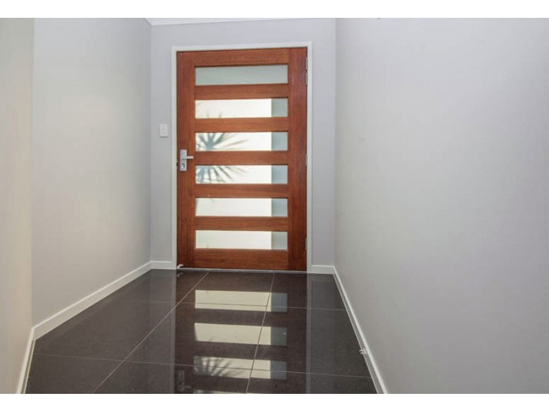 10 Boronia Street, Deebing Heights QLD 4306