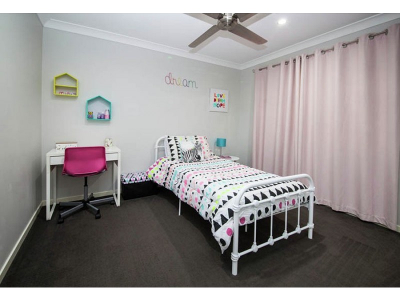 10 Boronia Street, Deebing Heights QLD 4306