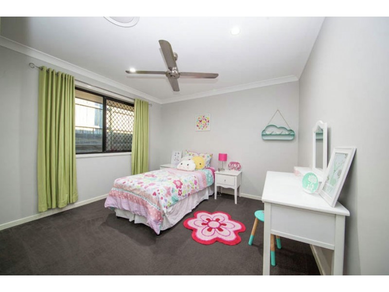 10 Boronia Street, Deebing Heights QLD 4306