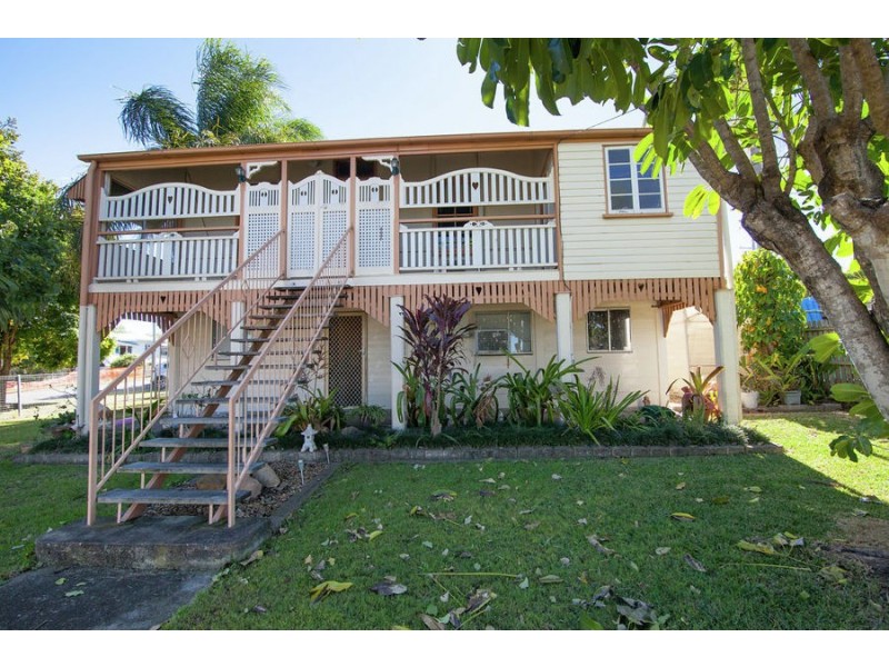 6 Auld Street, Silkstone QLD 4304