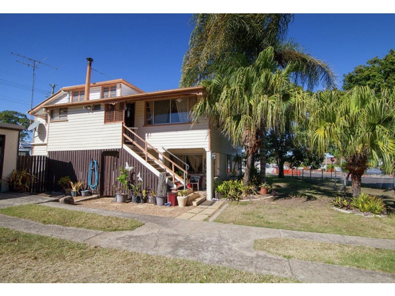 6 Auld Street, Silkstone QLD 4304