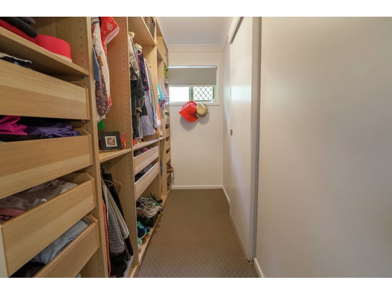 15 Bundoora drive, Karana Downs QLD 4306