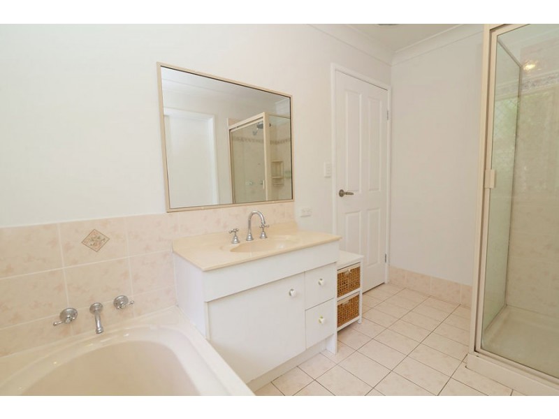 15 Bundoora drive, Karana Downs QLD 4306