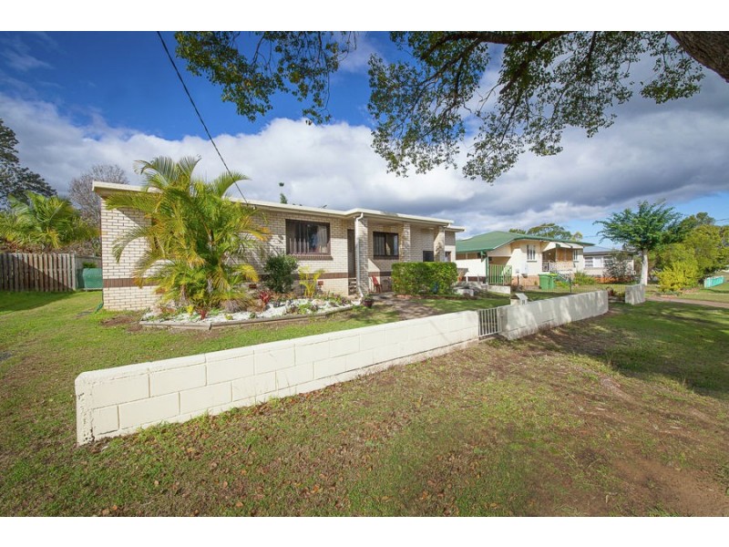 31 Earl Street, Dinmore QLD 4303