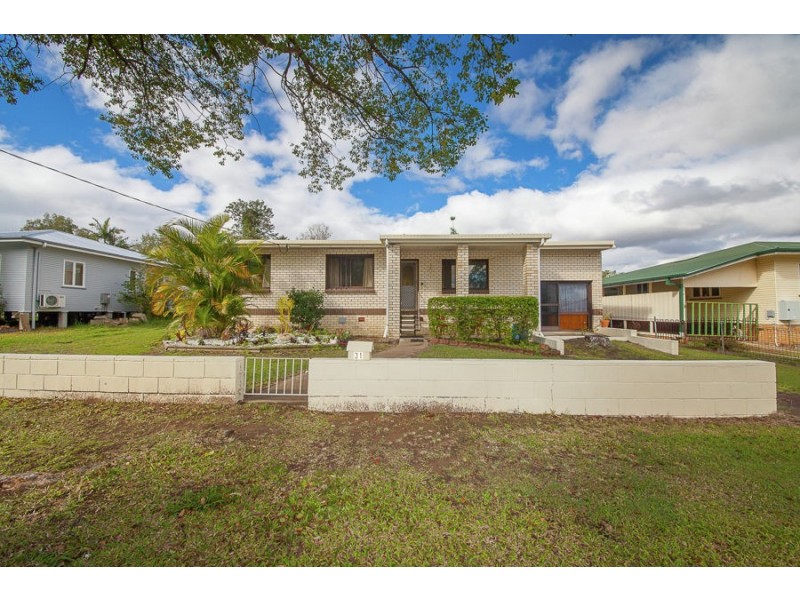 31 Earl Street, Dinmore QLD 4303