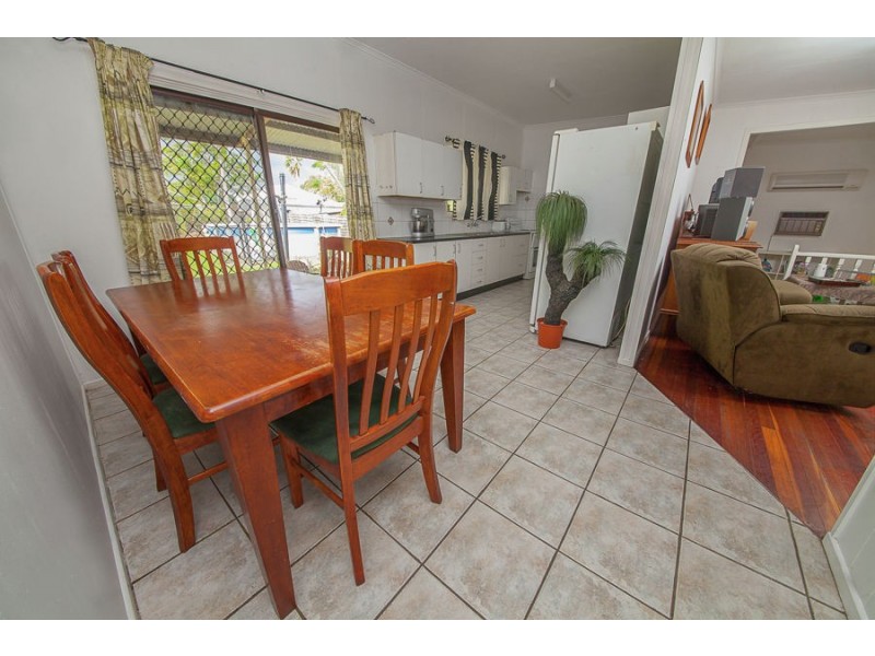 31 Earl Street, Dinmore QLD 4303