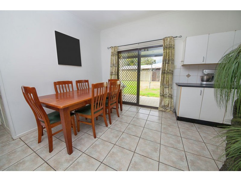 31 Earl Street, Dinmore QLD 4303