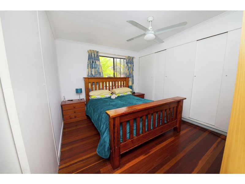 31 Earl Street, Dinmore QLD 4303