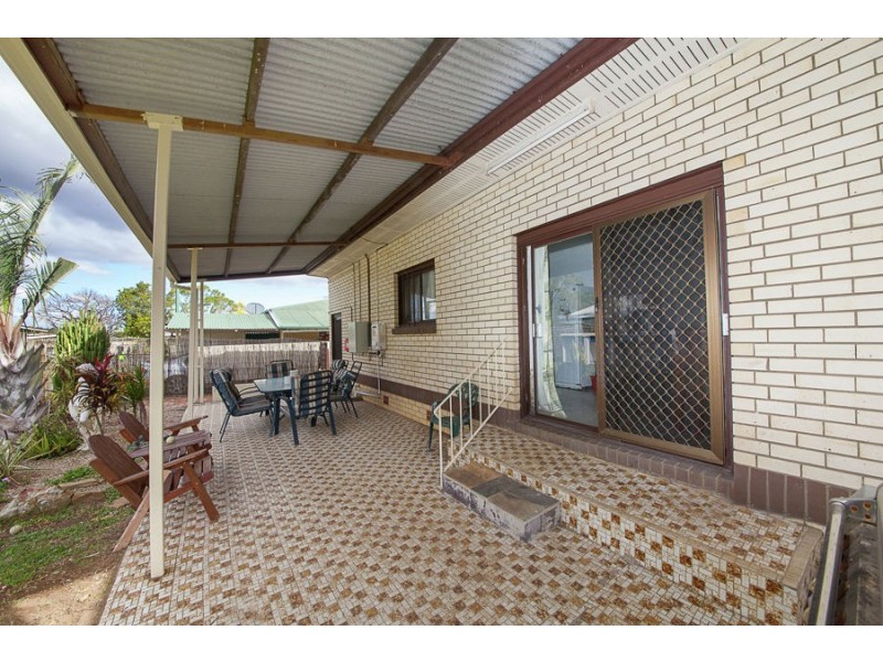 31 Earl Street, Dinmore QLD 4303