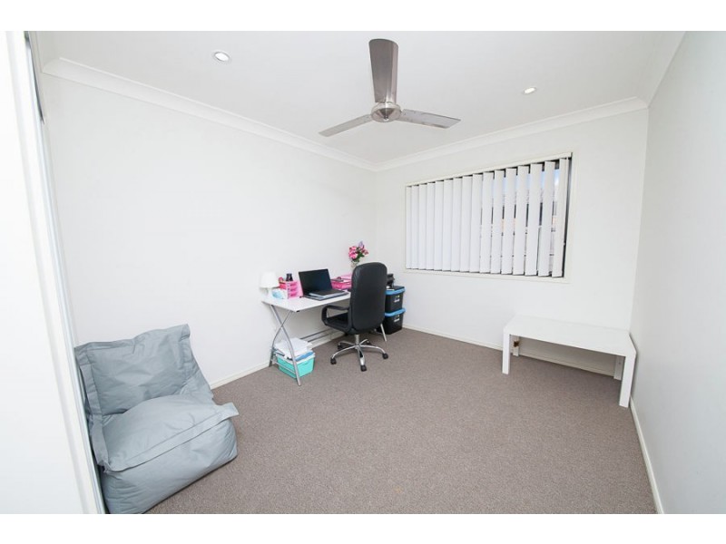 10 Friendship Place, Brassall QLD 4305