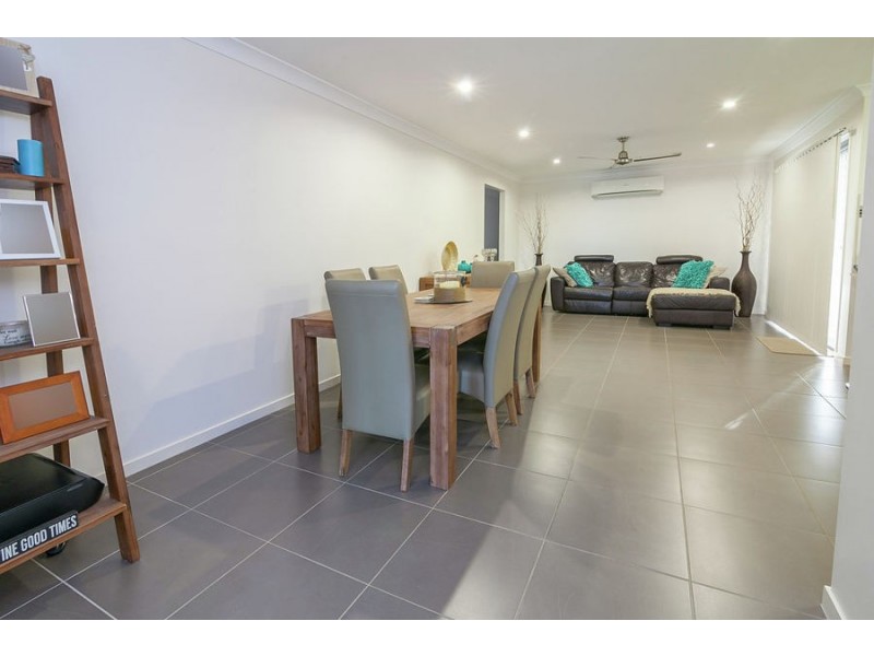 15 Currawong Street, Deebing Heights QLD 4306