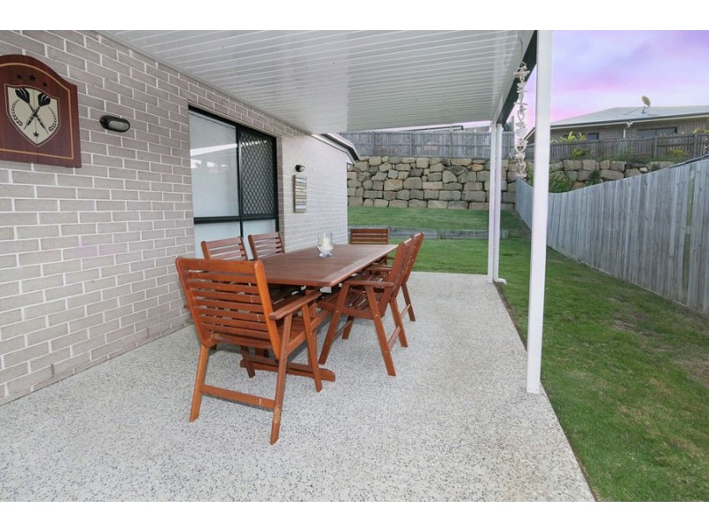 15 Currawong Street, Deebing Heights QLD 4306