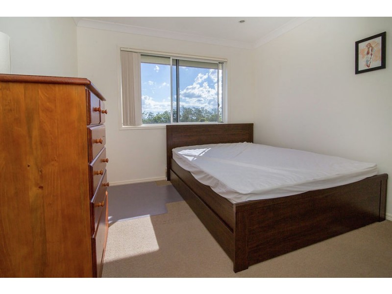 6 Barwell Street, Brassall QLD 4305