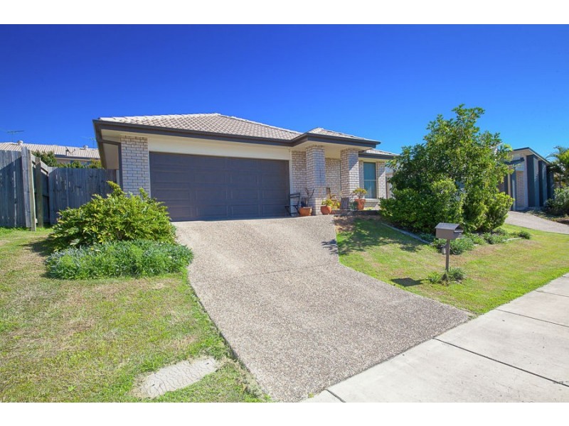 8 Tunstall Place, Brassall QLD 4305
