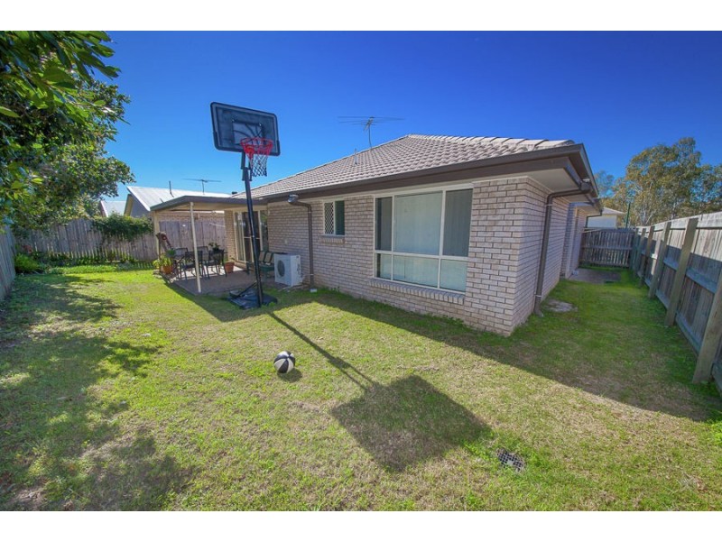 8 Tunstall Place, Brassall QLD 4305